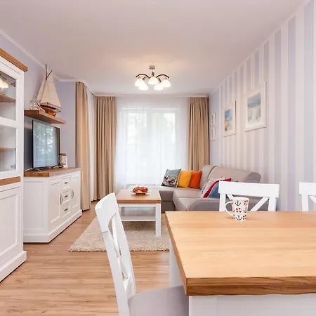 Jantar Apartament - Exclusive Marine Polanki Apartment *